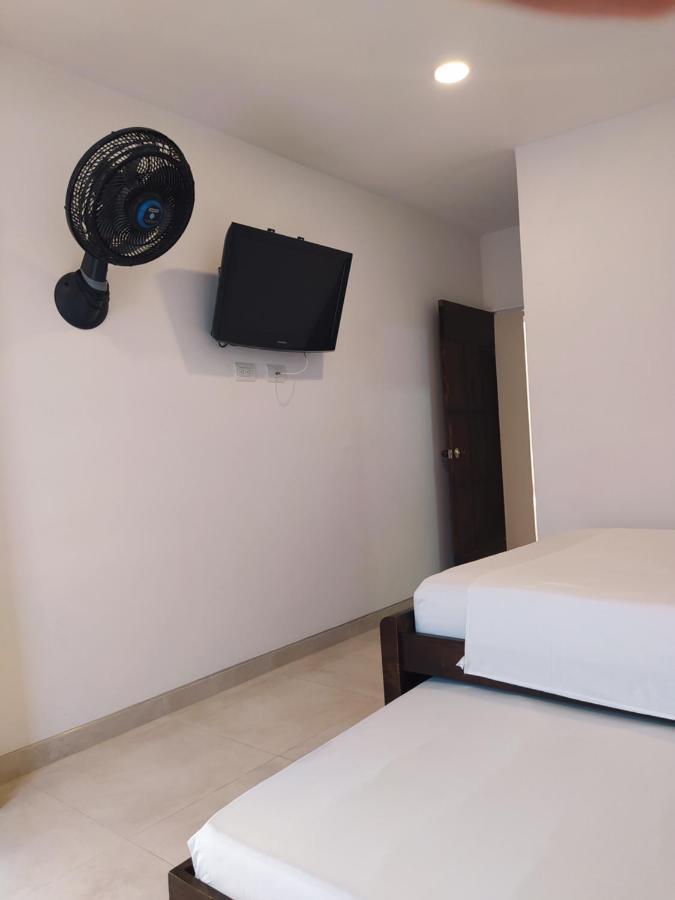 Hotel Brisas Del Norte Roldanillo Екстер'єр фото