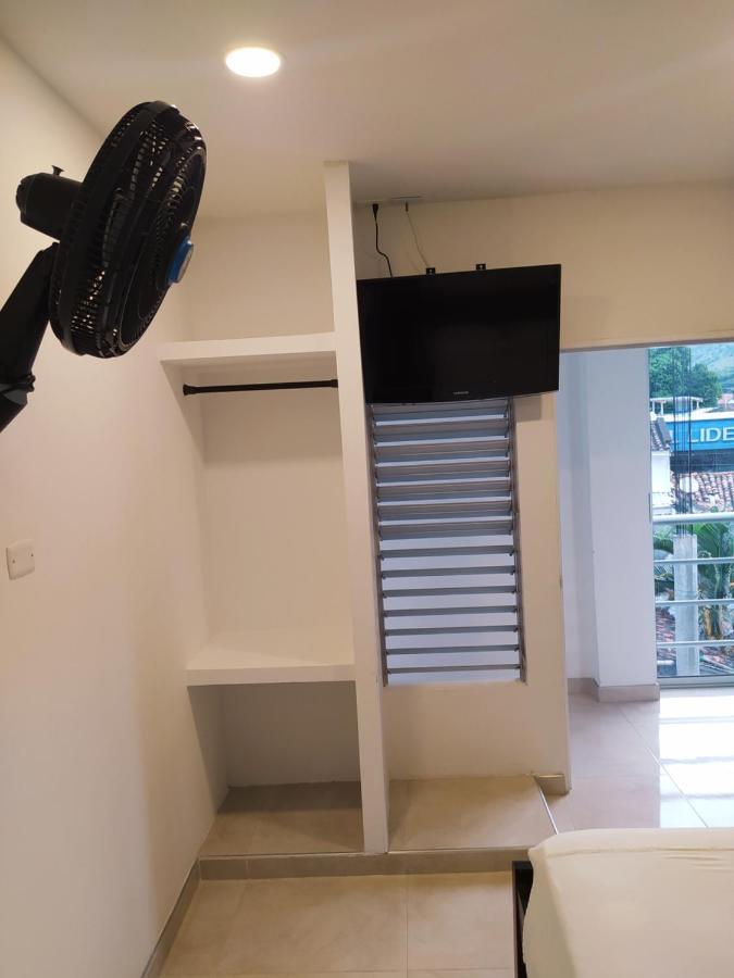 Hotel Brisas Del Norte Roldanillo Екстер'єр фото