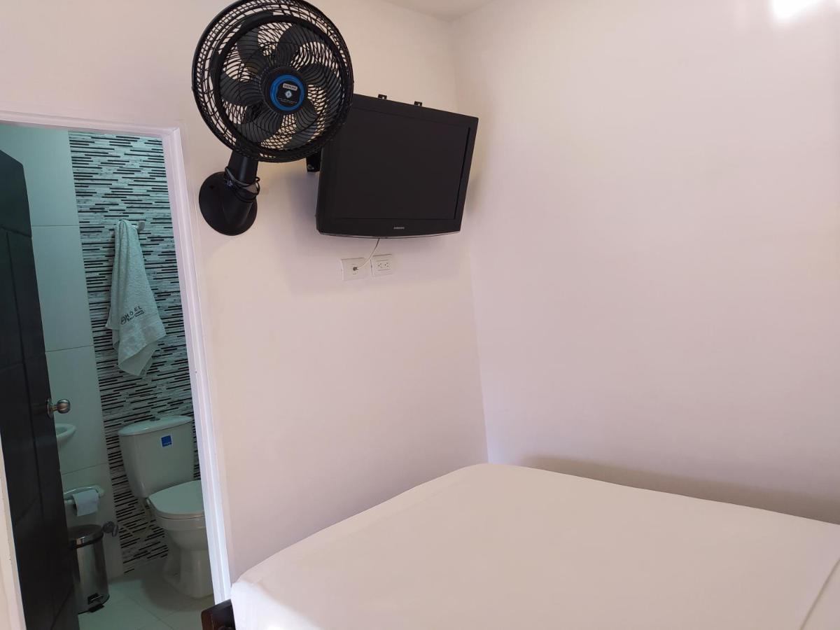 Hotel Brisas Del Norte Roldanillo Екстер'єр фото