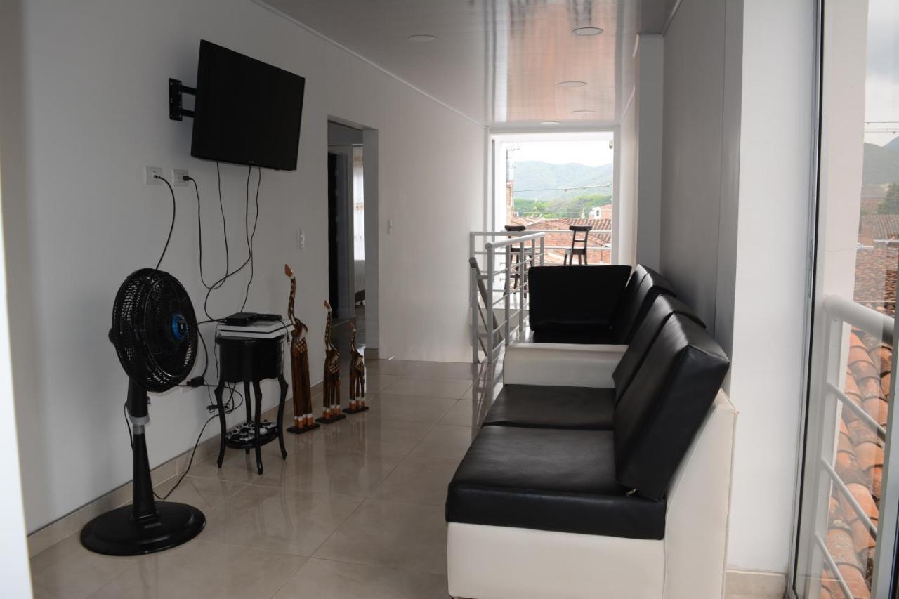 Hotel Brisas Del Norte Roldanillo Екстер'єр фото