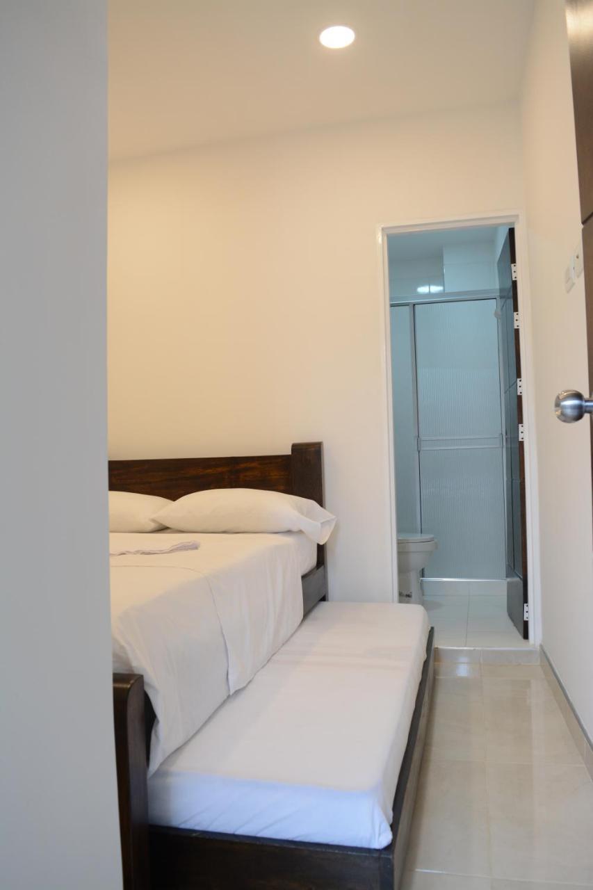 Hotel Brisas Del Norte Roldanillo Екстер'єр фото