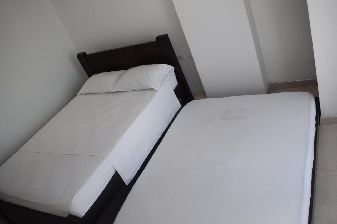 Hotel Brisas Del Norte Roldanillo Екстер'єр фото